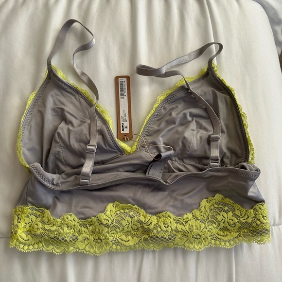 LACE SWIM CAMI TOP + TIE BIKINI BOTTOM - Picture 9 of 13